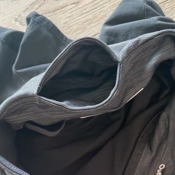 Outdoor voices XS Hudson running shorts 2.5” - Picture 6 of 7